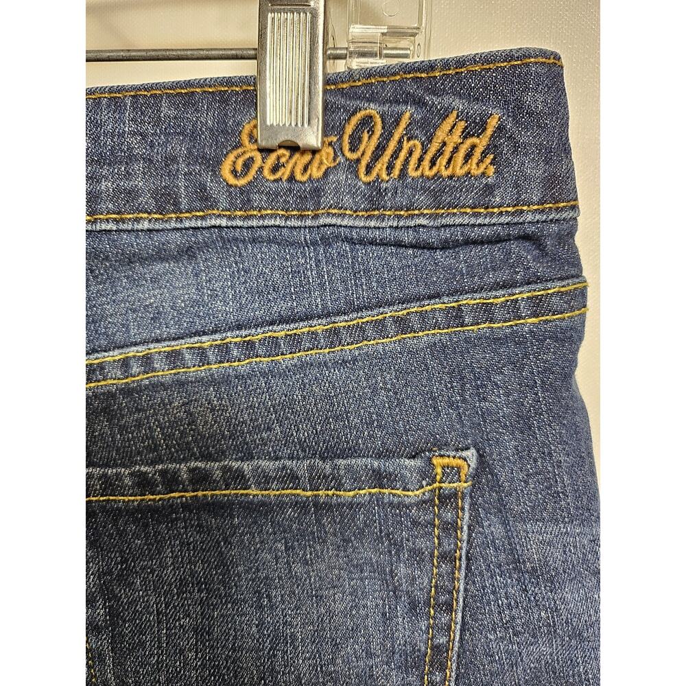 Ecko UNLTD Women's Shorts Size 3/4 Blue Dark Wash Denim Jean Pockets Raw Hem - Picture 6 of 13